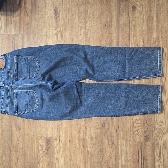 American Eagle Curvy Mom Jean - Picture 3 of 5